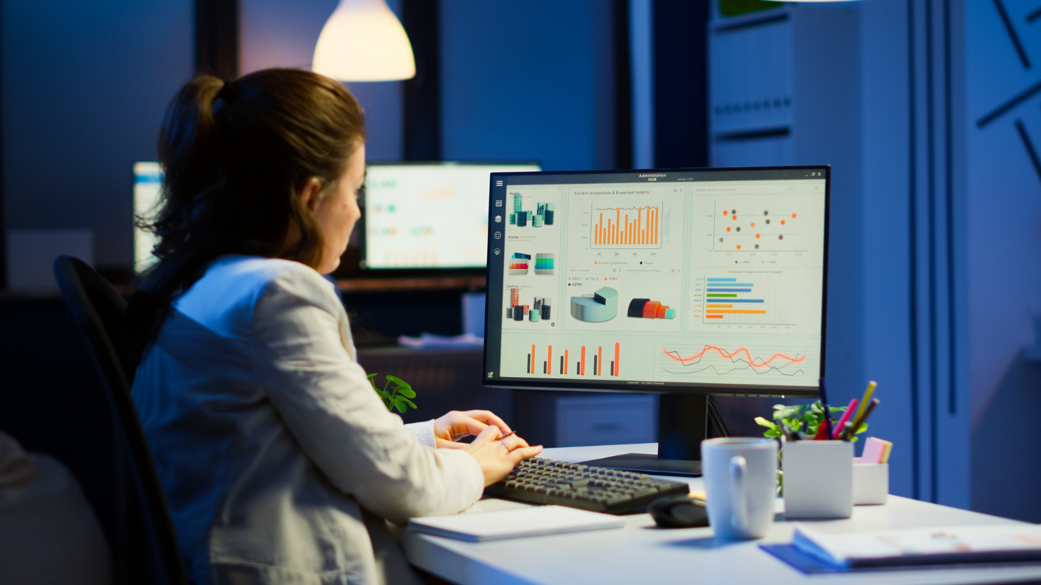 Power BI مقابل الأدوات التقليدية: لماذا يُعد الخيار الأفضل لتحليل البيانات؟